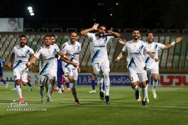 مهاجم پرسپولیسی از فرط ناراحتی به رختکن رفت