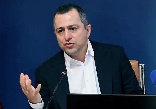 علیرضا رحیمی: خبرنگاران ایستادند تا ⁧مردم⁩ و دنیا بداند در ⁧ایران‌مان⁩ چه می‌گذرد