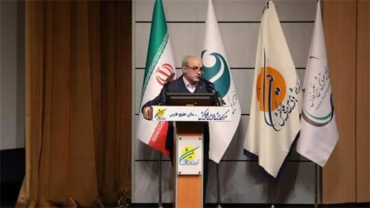 ۴۰ درصد ارز مورد نیاز کشور را صنعت پتروشیمی تامین می‌کند/ شرکت‌های پالایشی در عمل حامی شرکت‌های داخلی و دانش بنیان هستند