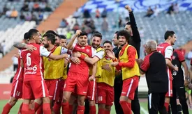 دو ستاره پرسپولیس دیشب درگیری در استادیوم را مدیریت کردند