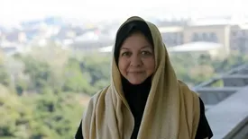 تندرو‌ها مشکلات سیاسی، اقتصادی و اختلاف طبقاتی را نمی‌بینند و مسئله اصلی‌شان حجاب شده است