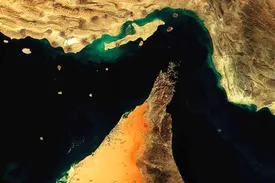 محسن رضایی: تنگه هرمز باز نخواهد شد