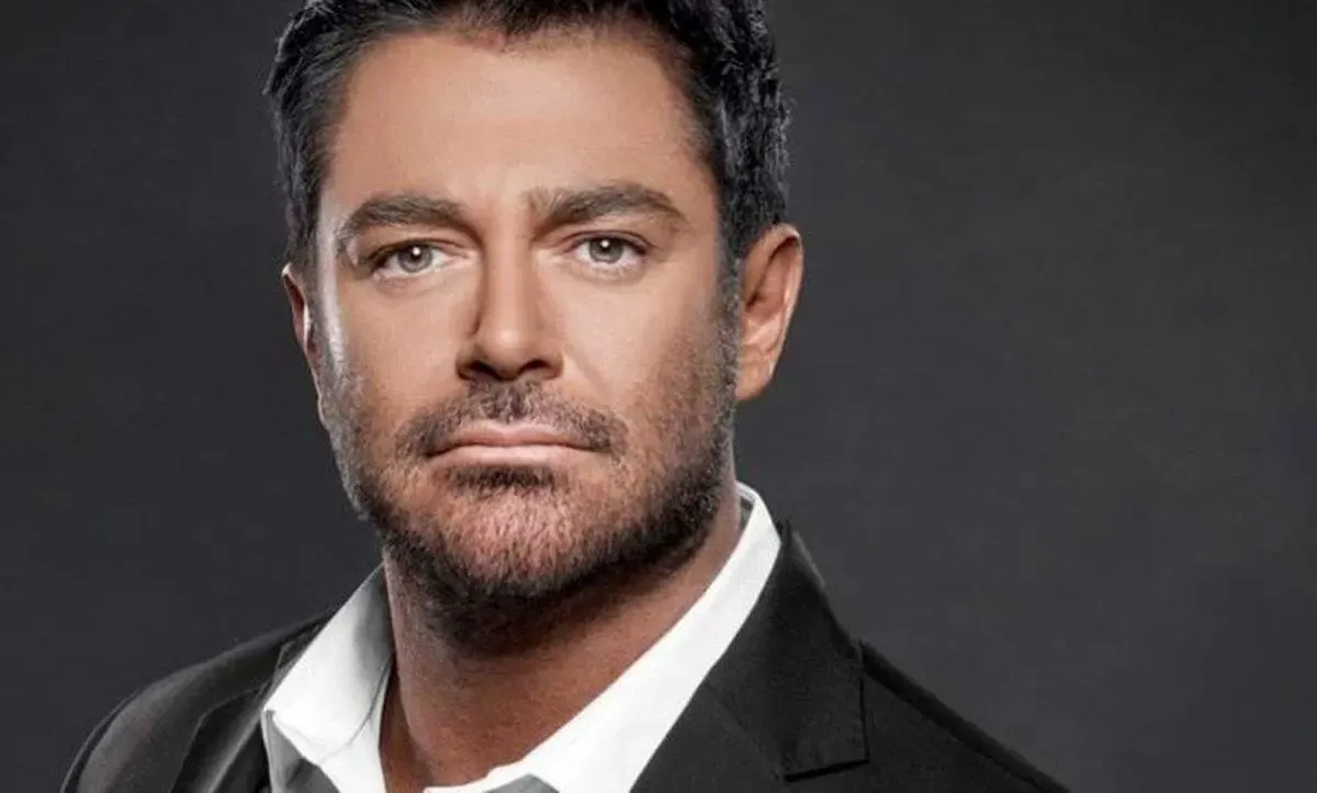 کیک تولد گلزار با طرح ورزش مورد علاقه‌اش+عکس