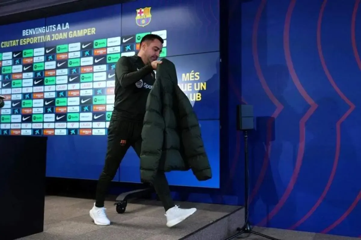 ژاوی لج کرده و کوتاه نمی‌آید