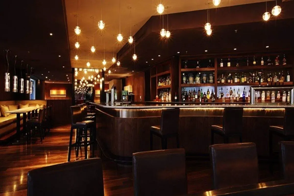 کدام بازیگران رستوران دارند؟