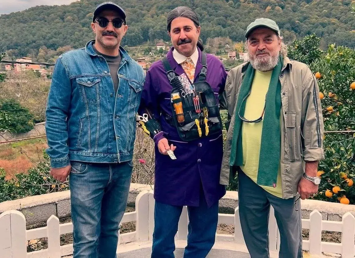 ژست جالب نقی معمولی و رحمت در پشت صحنه پایتخت۷