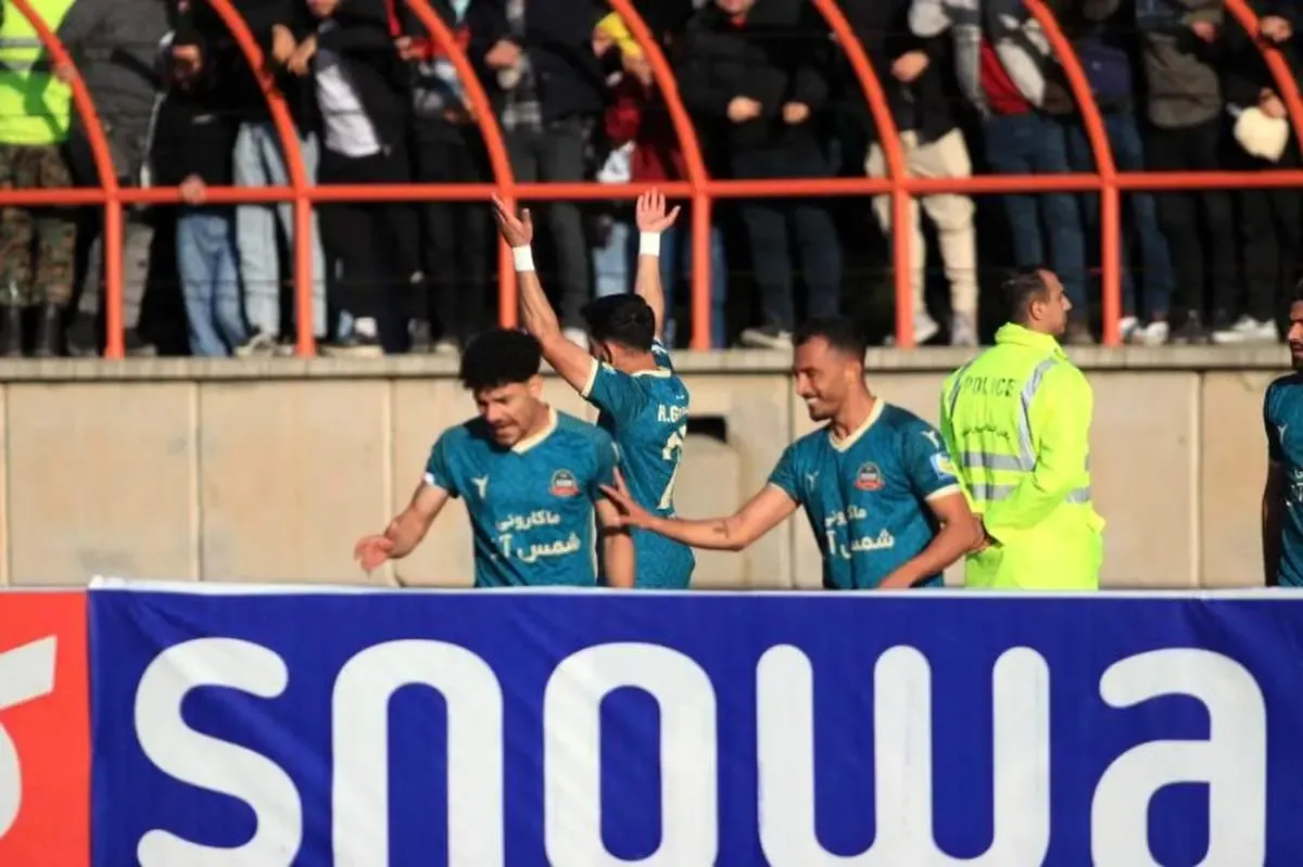 شمس ‌آذر ضربه نهایی را به سپاهان زد