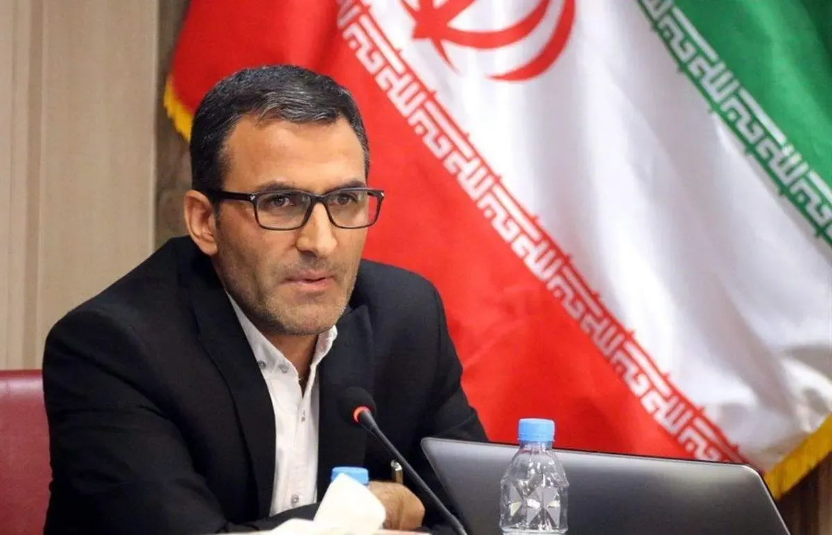 باز هم اخراج یک استاد؛ نوبت علی احمدی شد!