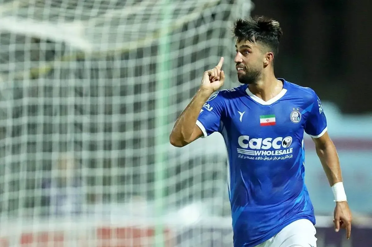 بی ادبی بازیکن استقلال کار دستش داد !/ عکس