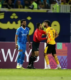 حرکت زشت رامین رضاییان در بازی با الهلال/ عکس