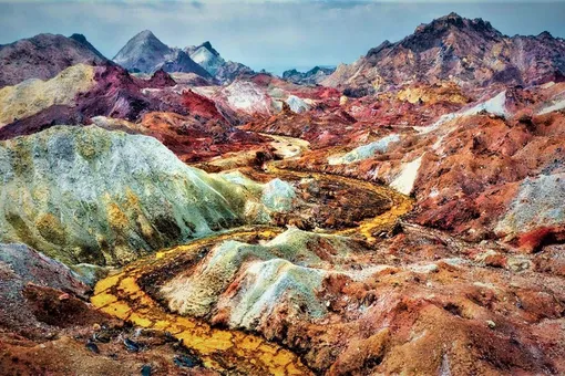 هزینه سفر نوروزی به جزیره هرمز چقدر است؟