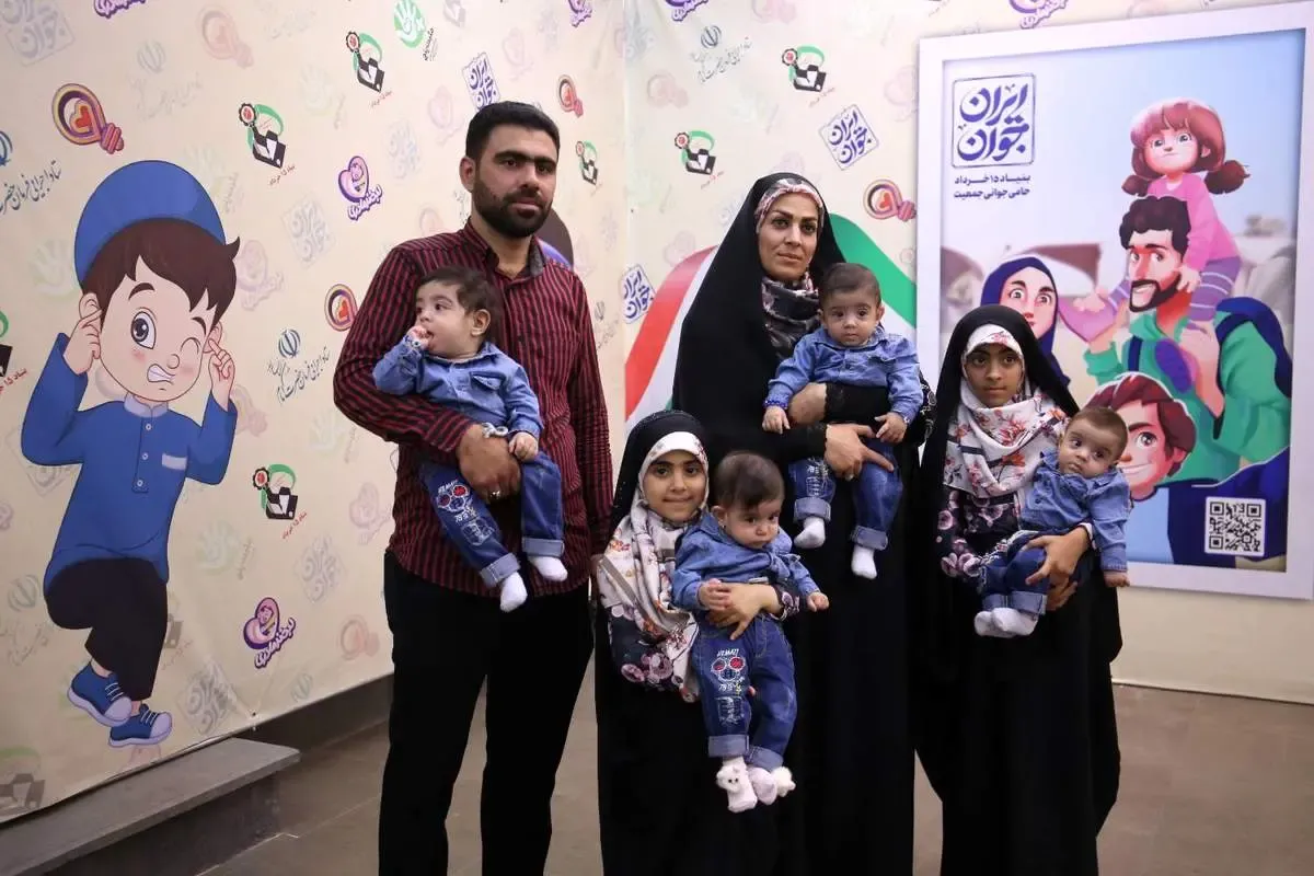 ۴۱۱ خانواده چندقلوها زیر چتر حمایتی بنیاد ۱۵ خرداد