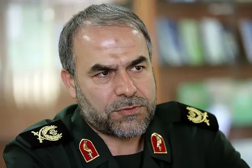 هشدار معاون سیاسی سپاه/ هر کشتی که بخواهد در تنگه هرمز ترددی داشته باشد باید...