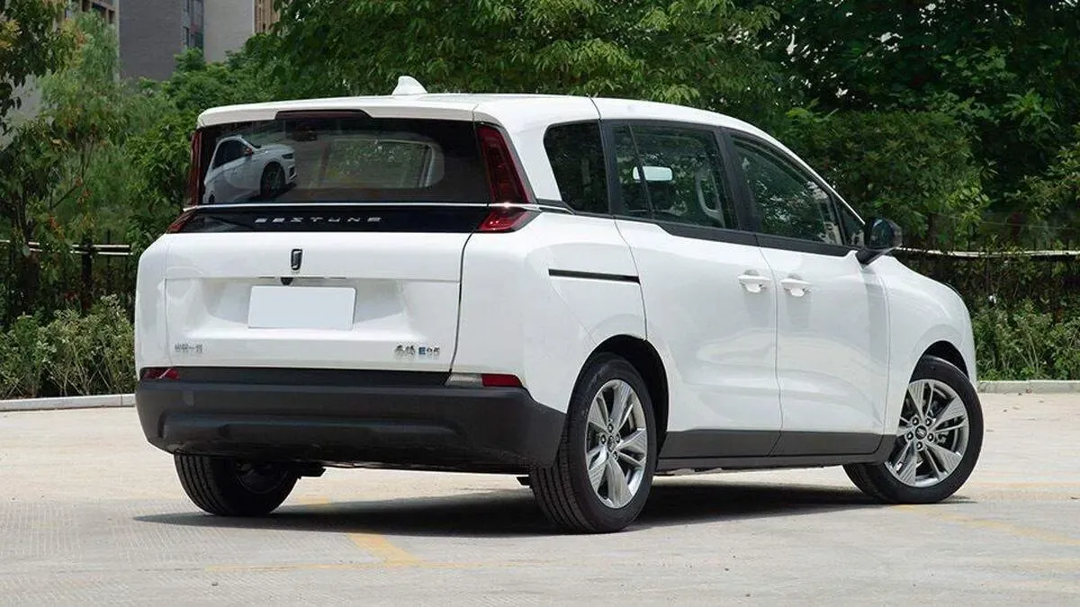 اختلاف قیمت کارخانه و بازار فروش ایران خودرو بستیون چقدر است؟