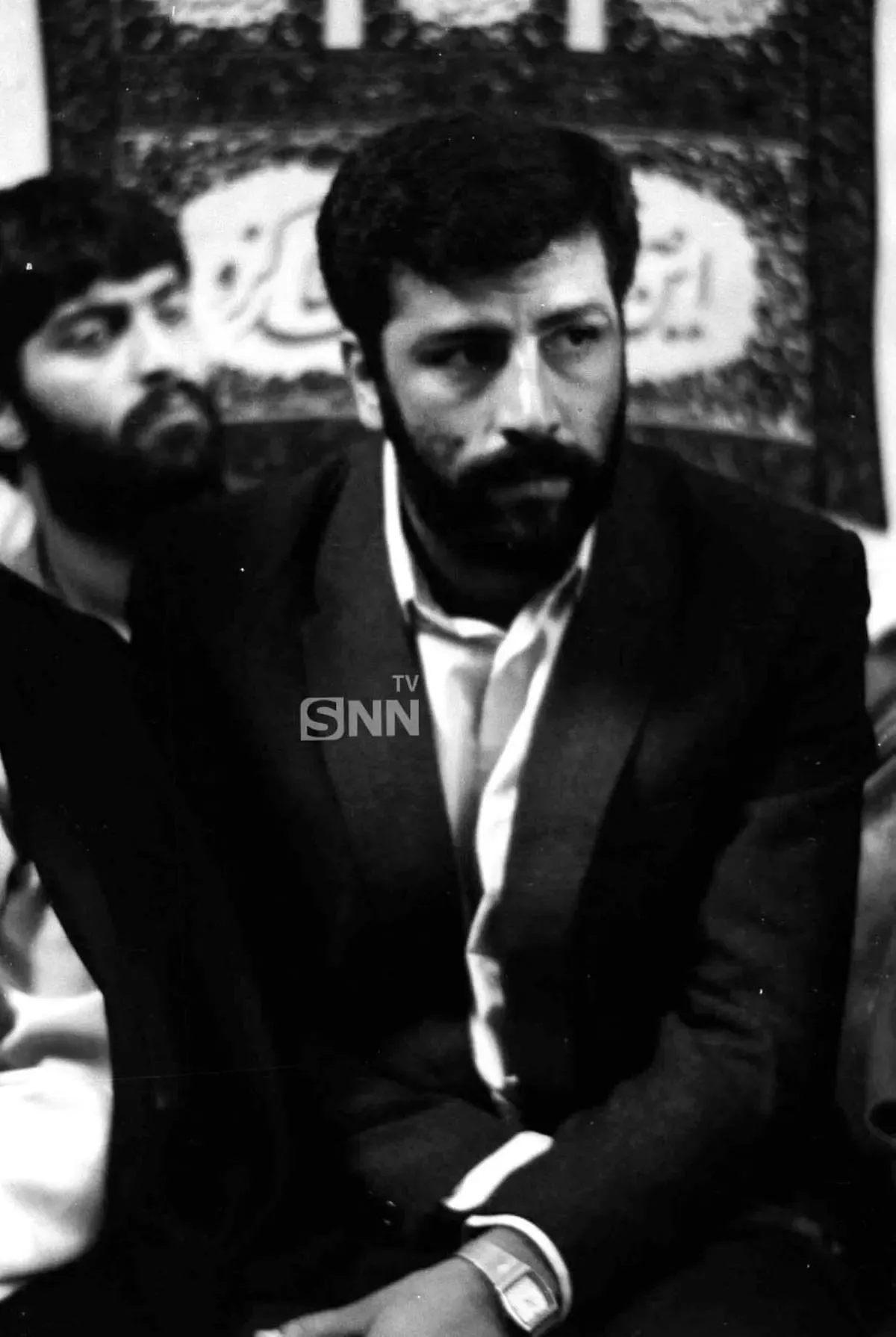 عکسی نایاب از رئیسی با کت و شلوار در جوانی