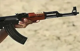 حمله به مأمور پلیس در ایست بازرسی/ یک تبعه خارجی جان باخت