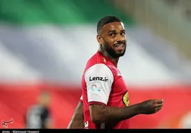 لوکادیا برای بازگشت به پرسپولیس  چقدر گرفت؟