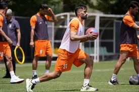 ویس جنجالی عارف آقاسی درباره استقلال بمب فضای مجازی شد