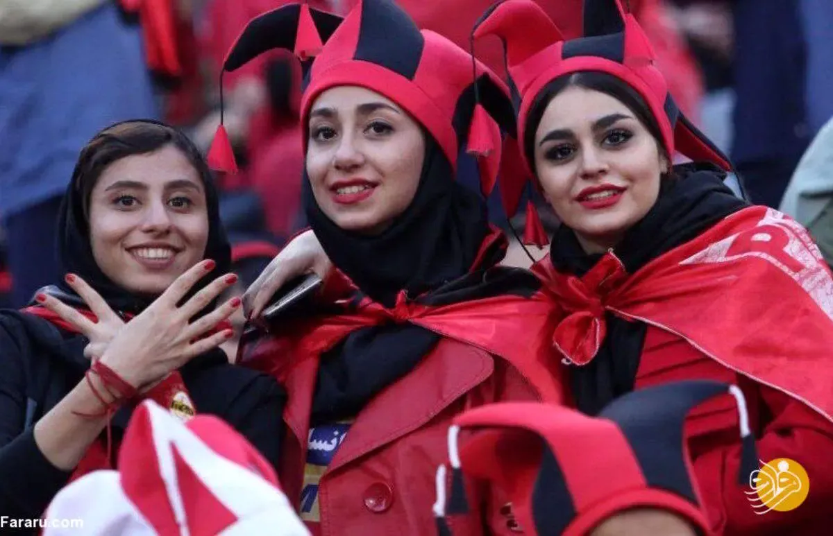 حضور تماشاگران زن در بازی گل‌گهر-فولاد جدی شد؟