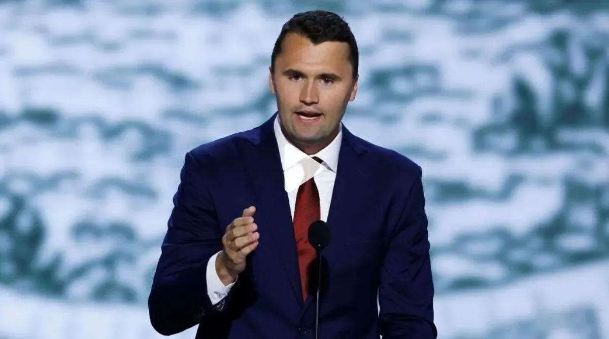 جایزه ۱۰۰هزار دلاری آمریکا برای دستگیری قاتل چارلی کرک