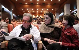 تنها عکسی که از داریوش مهرجویی و پسرش صفا منتشر شده/ تصویر