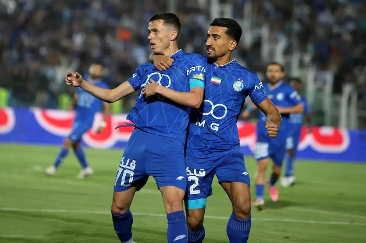 عاشقانه یاسر آسانی با خانومش در آسانسور/ ببینید