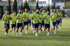 بامبول جدید نکونام برای استقلال با همراهی این بازیکنان!