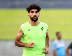 استقلال در انتظار خرید مدافع ملی‌پوش گل‌گهر