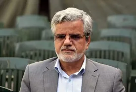 اعلام جرم دادستانی تهران علیه محمود صادقی