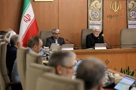 عارف:  برخی اظهارنظرها به تقویت فضای خوب کنونی کشور کمک نمی‌کند