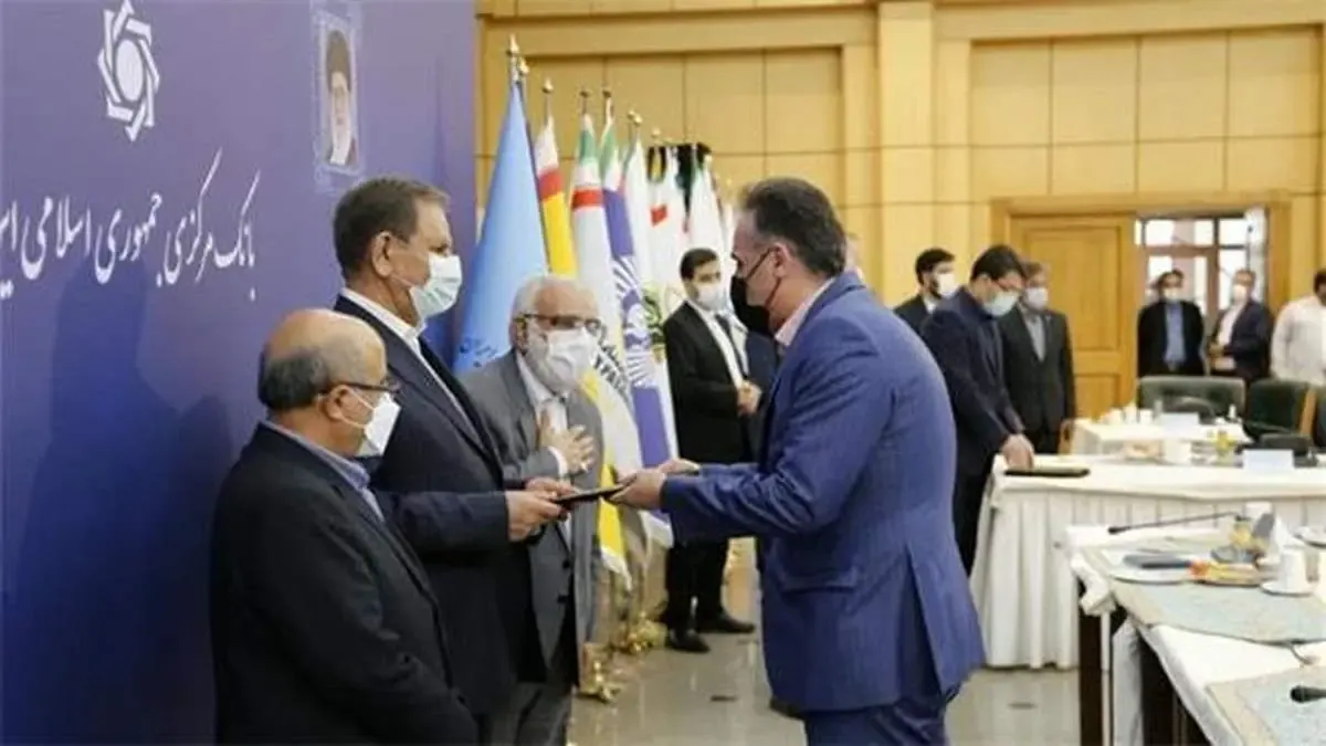 تقدیر از بانک های اقتصادنوین، پارسیان و سامان به عنوان یاوران اشتغال