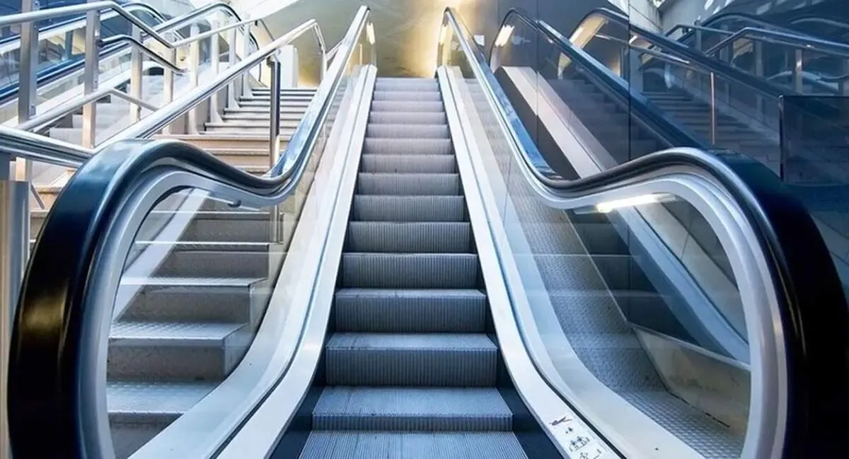 واکنش عضو شورا به گیر کردن دست کودک 11 ساله در پله برقی تهران