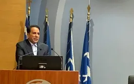 ریلگذاری توسعه روابط تجاری بین ایران و یونان جز با توسعه صنعت گردشگری امکانپذیر نیست/ راهاندازی خط هوایی بین تهران و آتن را به جد دنبال خواهیم کرد