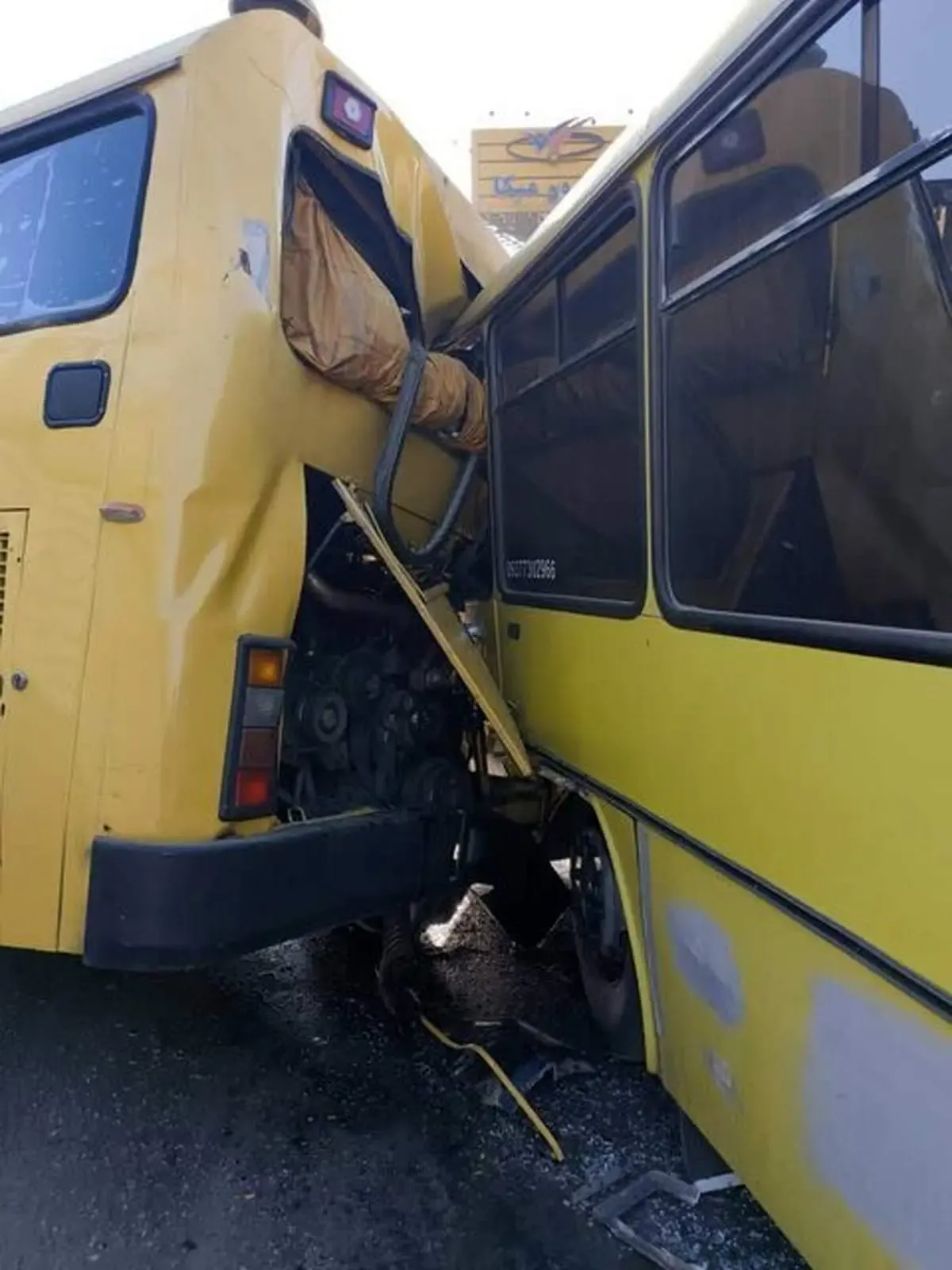 تصادف هولناک ۲ اتوبوس در جاده مخصوص کرج/ ۲۶ نفر مصدوم تاکنون