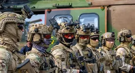 آماده‌باش برای جنگ احتمالی با روسیه/ فراخوان ۱۴۹ هزار نوجوان به خدمت سربازی