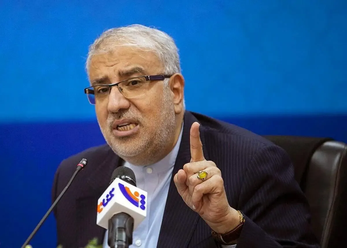 وزیر نفت: کارت سوخت  در همه جایگاه‌ها هست