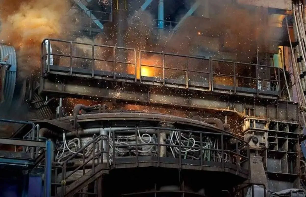 نخستین ذوب فولادسازی شادگان تولید شد