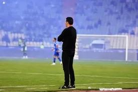 کنایه سنگین سرمربی استقلال به مدیر عامل سرخ ها