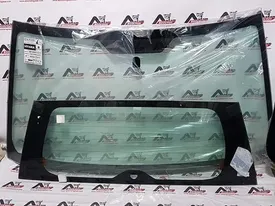 5 نکته‌ای که قبل از تعویض شیشه اتومبیل باید حتماً بدانید!