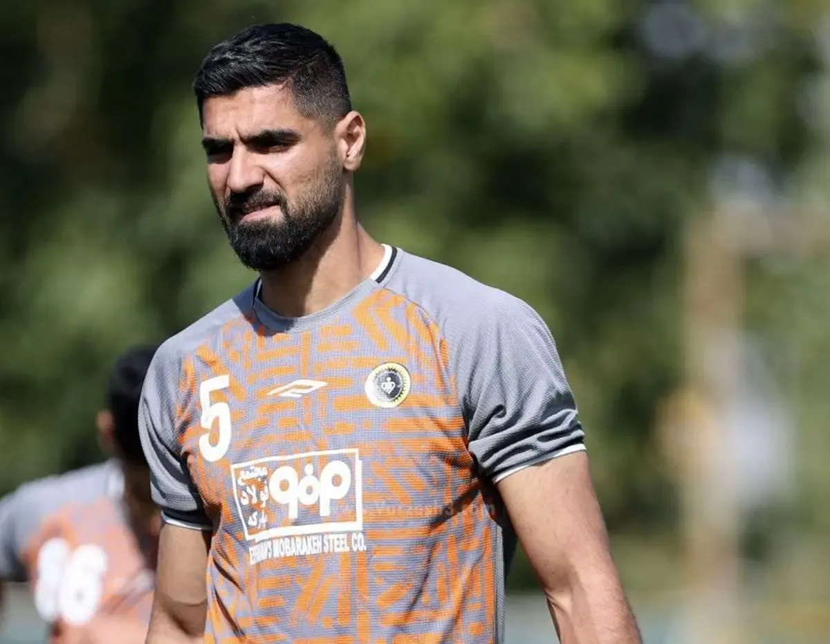 مهاجم گلزن آماده تقابل با استقلال