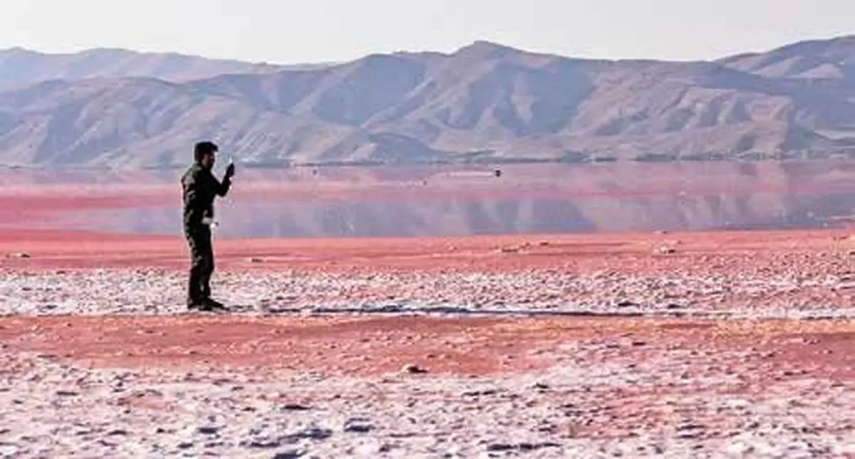 فاضلاب شهری جان تالاب مهارلو را به لب رسانده