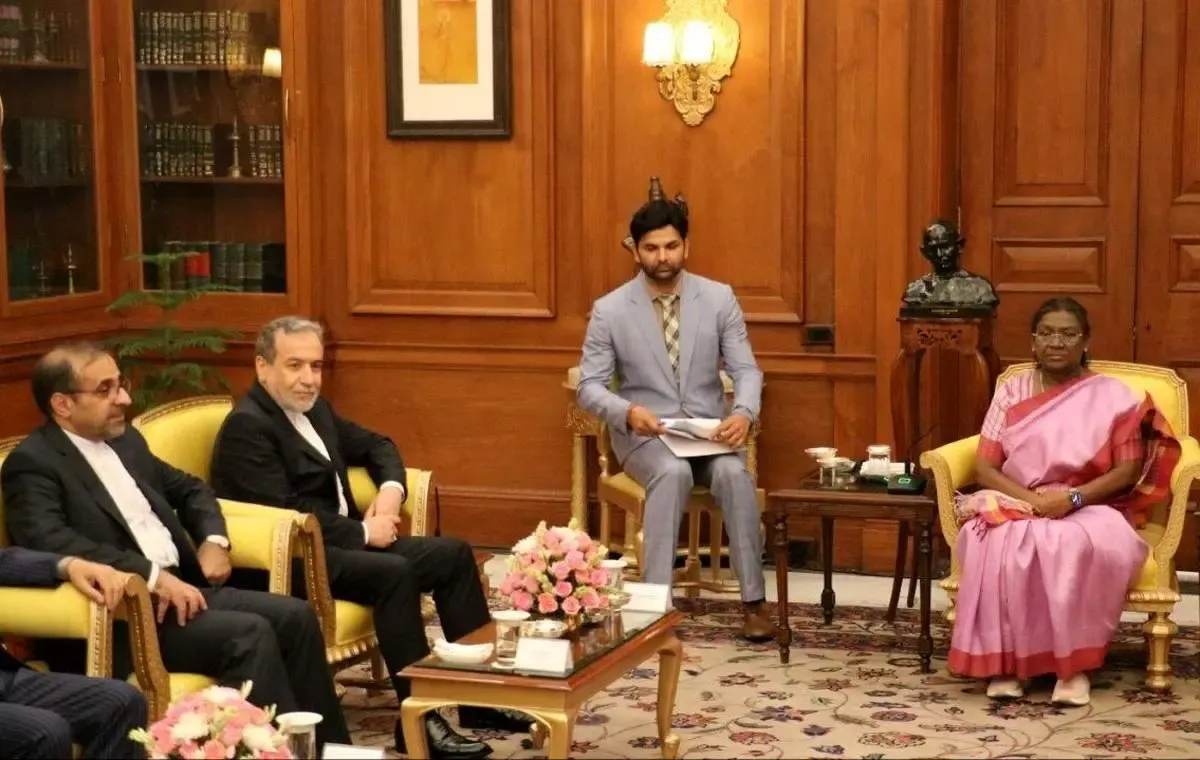 وزیر خارجه ایران در دهلی‌نو/ گفت‌وگوهای کلیدی با مقامات هندی