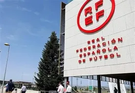 حمله پلیس به فدراسیون فوتبال اسپانیا و خانه روبیالس