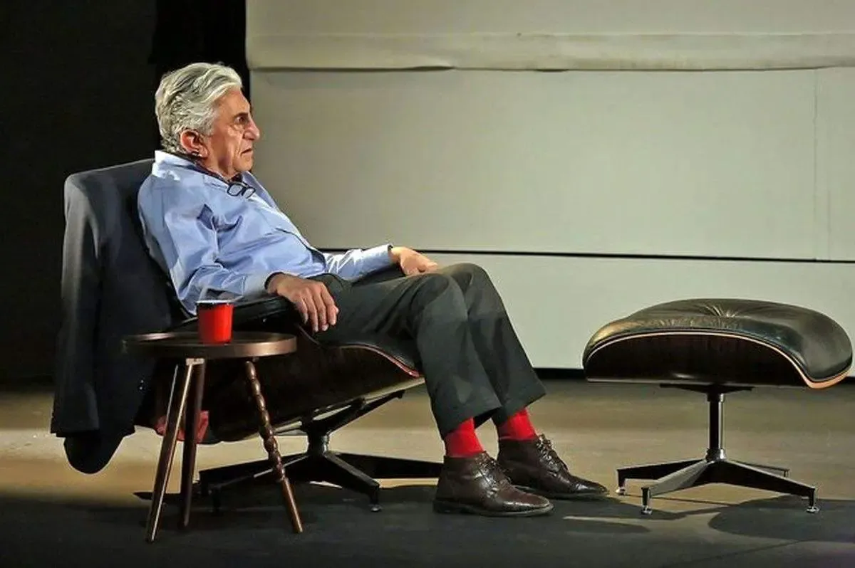 یک تماشاگر باعث عصبانیت آقای بازیگر شد