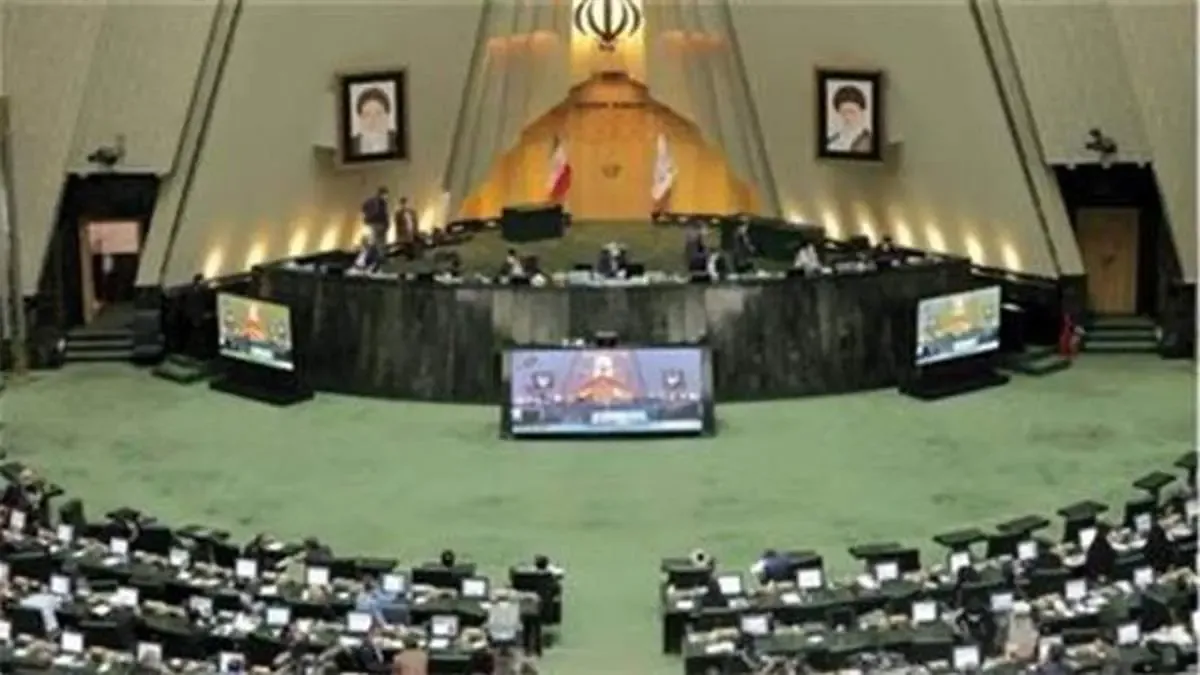 قدردانی نمایندگان مجلس از وزیر صمت و شركت‌های بزرگ صنعتی در خصوص آب‌رسانی به استان‌های كم‌آب