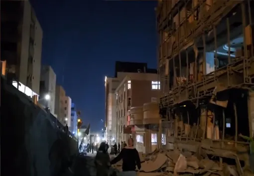 حمله به بیمارستان ها، مدارس و اماکن مسکونی