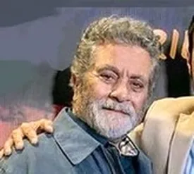 ببینید/  دیدار جذاب بهروز وثوقی و نوید محمدزاده در آمریکا