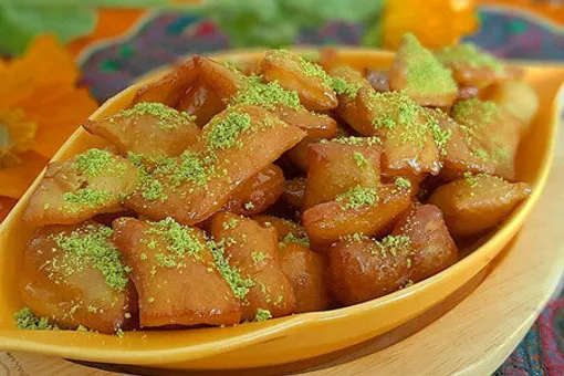 ببینید/ طرز تهیه شیرینی گوشفیل برای افطار