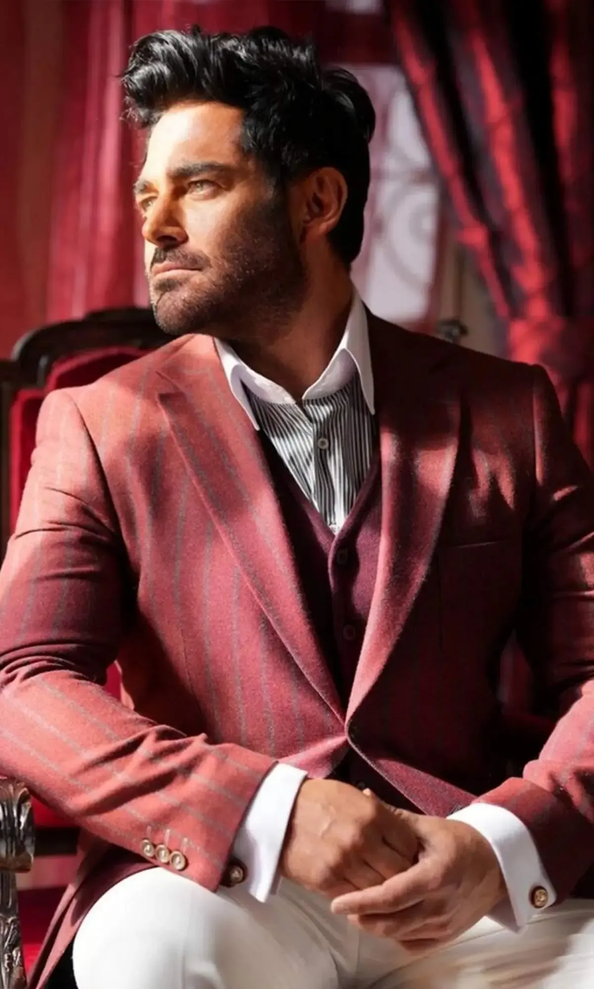 ببینید / تغییر چهره محمد رضا گلزار بعد از بیست سال خبر ساز شد!