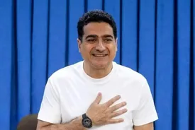 واکنش گلایهآمیز همایون شجریان به لغو کنسرت آزادی